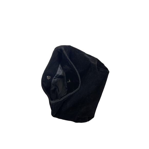 GIORGIO‎ ARMANI BLACK VELVET CLUTCH - Picture 5 of 7